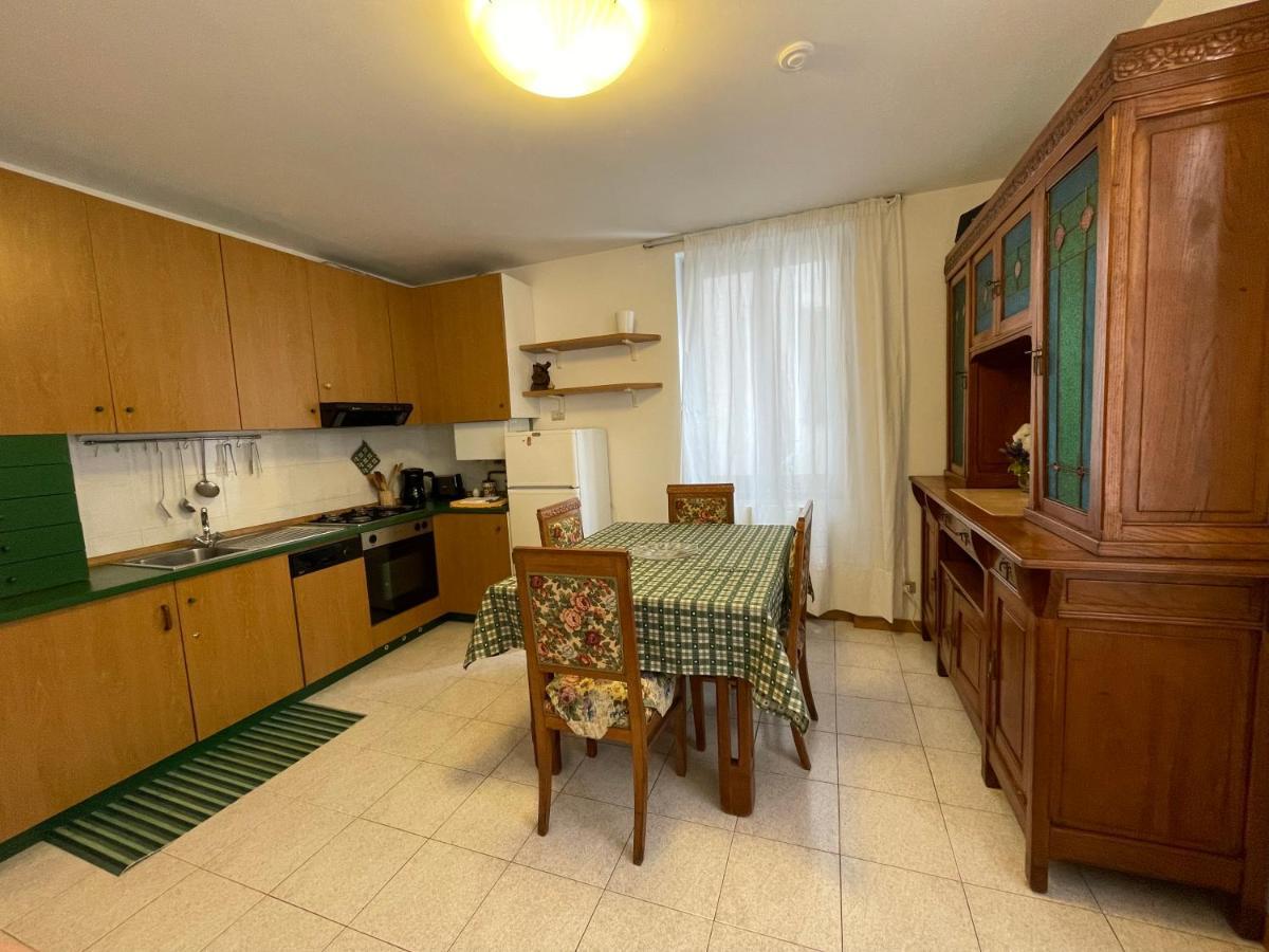 Cozy Apartment With Private Parking On Domaso'S Lakeside - Larihome A09 Esterno foto